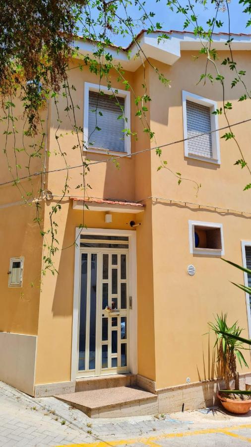 Casa Vacanze La Melagrana Modica Exterior foto